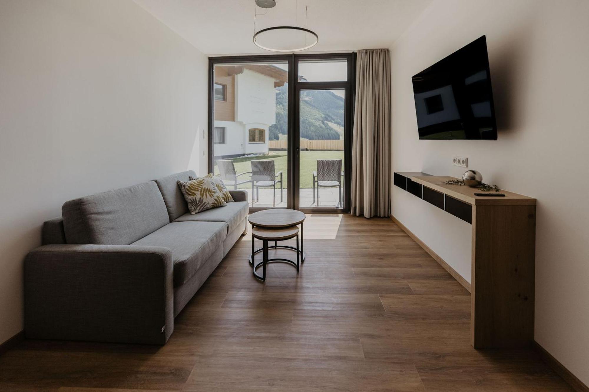 Landhaus Saalbach - Joker Card Included In Summer Bilik gambar